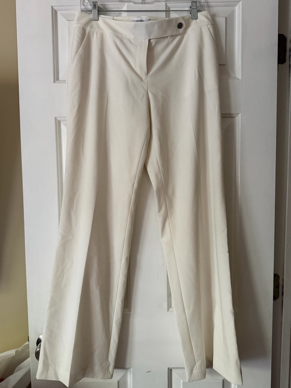 Calvin Klein classic fit women’s cream trousers, size 6, new with tags - Picture 2 of 8